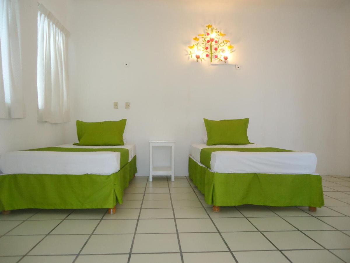 Casa Mexicana La Reyna Manzanillo Exterior foto